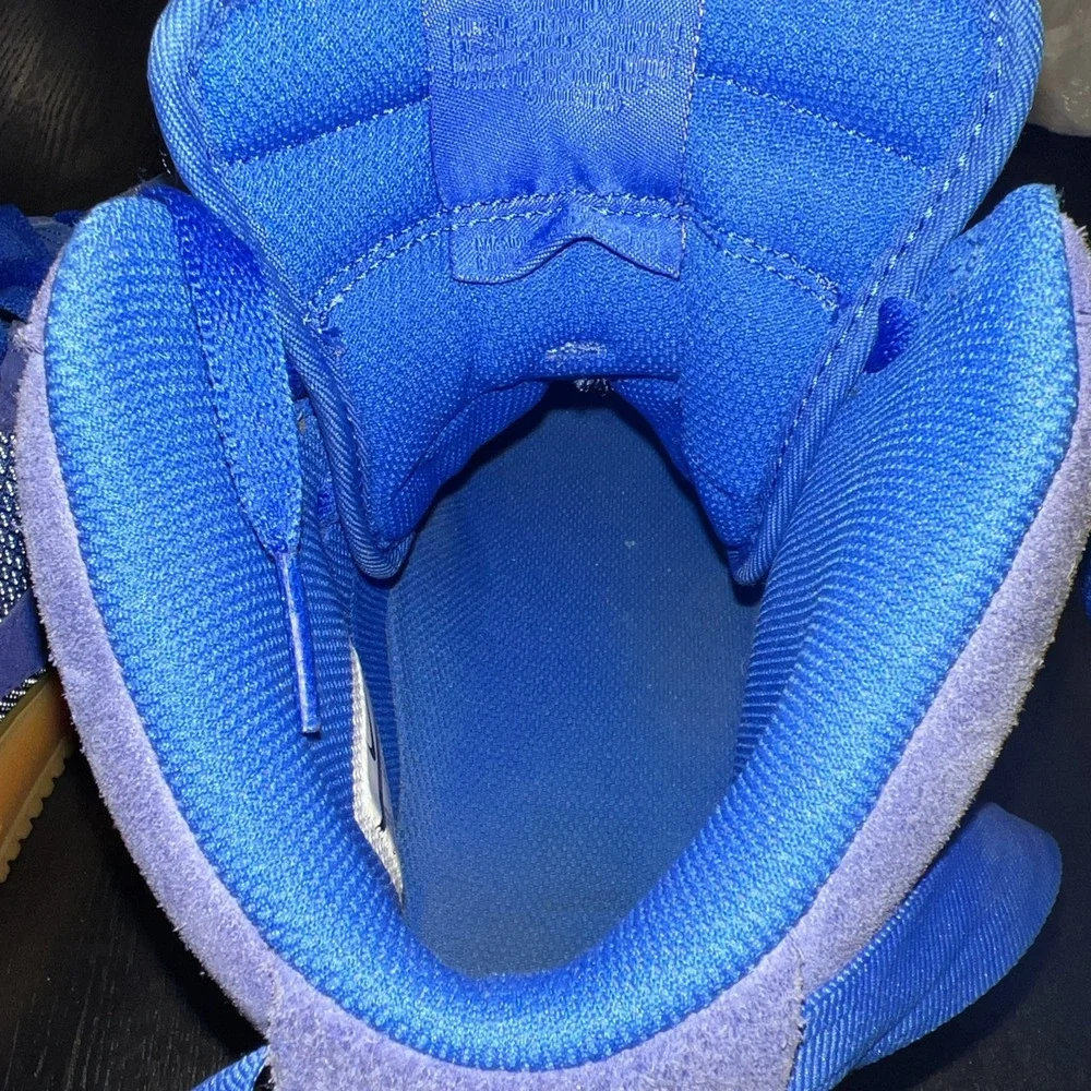 Nike Air Force 1 High 07 LV8 Blue Suede Gumdrop‎ Bottom